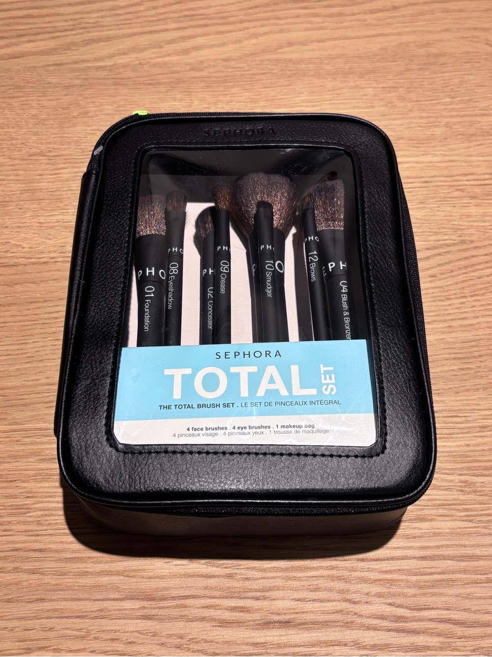 Sephora Brush Set in Black Case 8 brushes